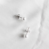 016 ($22) Essential Pearl Earrings