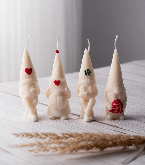 034 ($10) Mini Gnome Candle