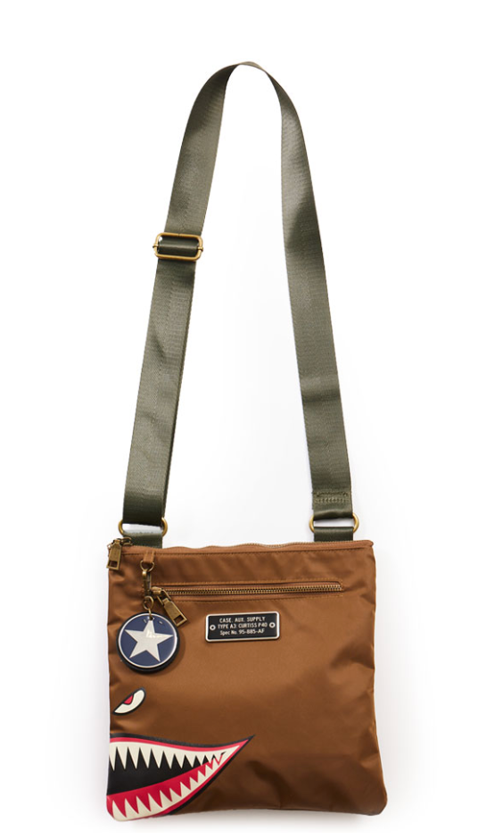 085 ($50) P-40 Pouch
