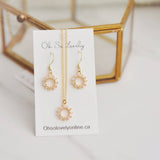 006 ($30) Lia Crystal Necklace 