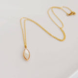 006 ($32) Wilma Mother of Pearl Necklace 