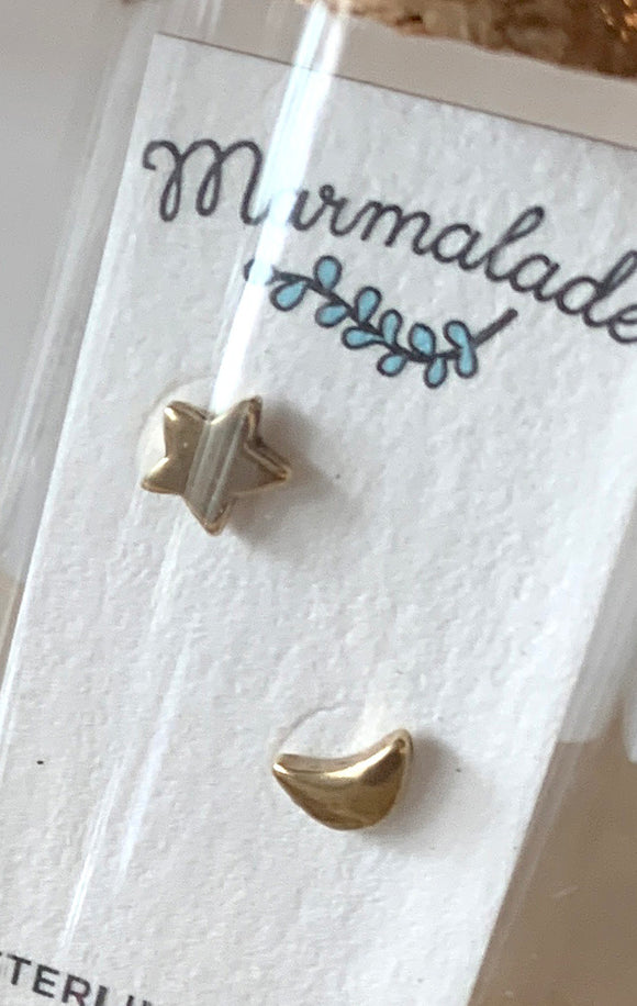 071 ($35) Star and Moon - Bronze Sculpted Studs