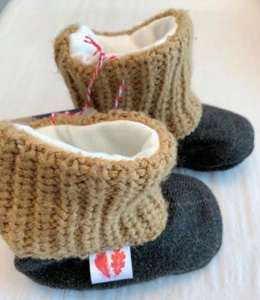 235 ($38 - $40) Booties - Knit