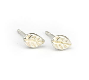 071 ($35) Leafs - Silver Sculpted Studs